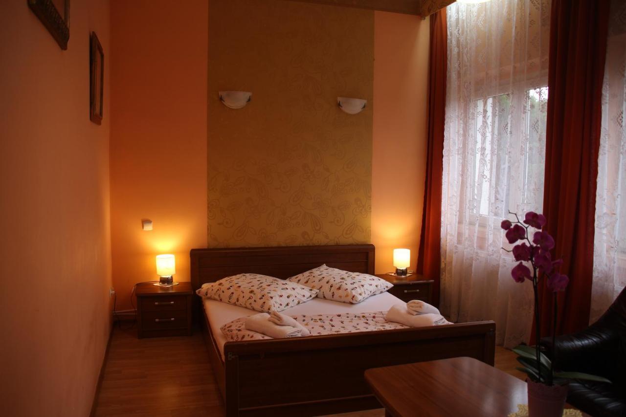 Zajazd Pod Kominkiem - Brzoza Kolo Torunia Buitenkant foto